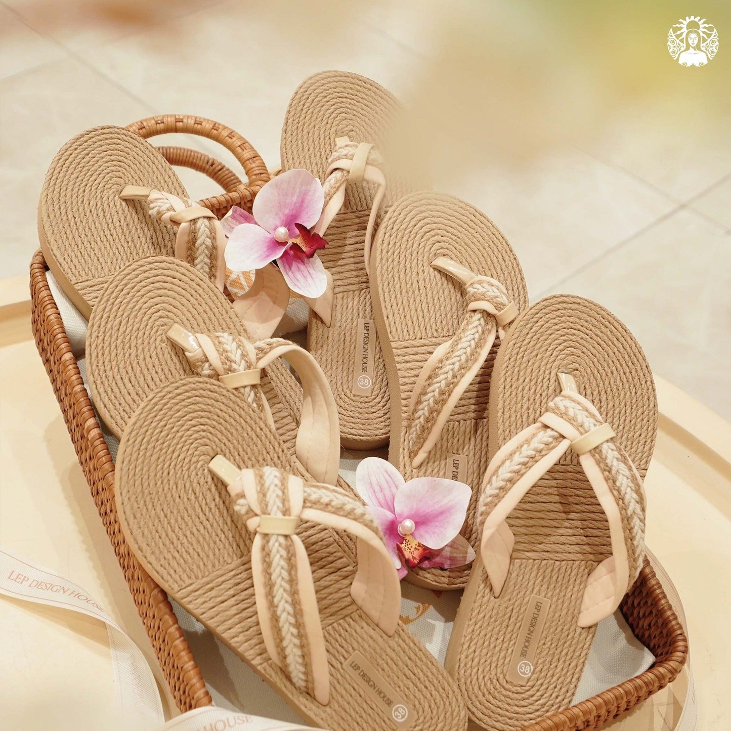 Women's flip-flops